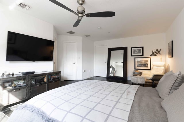 5 of 41 - 852 Ne 16th Avenue, Fort Lauderdale, FL