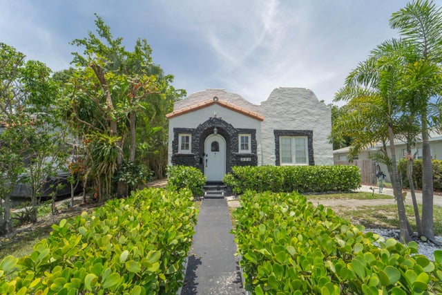 1 of 29 - 933 38th Street, West Palm Beach, FL