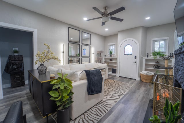 5 of 29 - 933 38th Street, West Palm Beach, FL