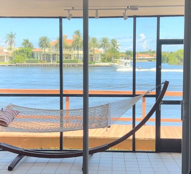 1 of 43 - 710 Ne 7th Street #105, Boynton Beach, FL