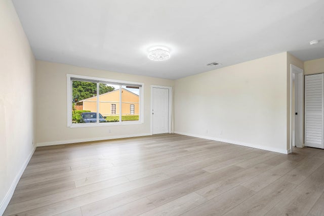 5 of 23 - 4627 Orleans Court #d, West Palm Beach, FL