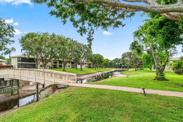 2 of 58 - 31 Stratford Lane #c, Boynton Beach, FL
