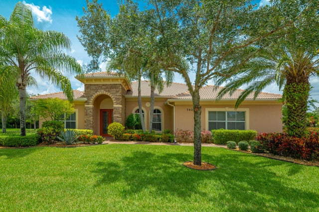 1 of 18 - 7422 Se Belle Maison Drive, Stuart, FL