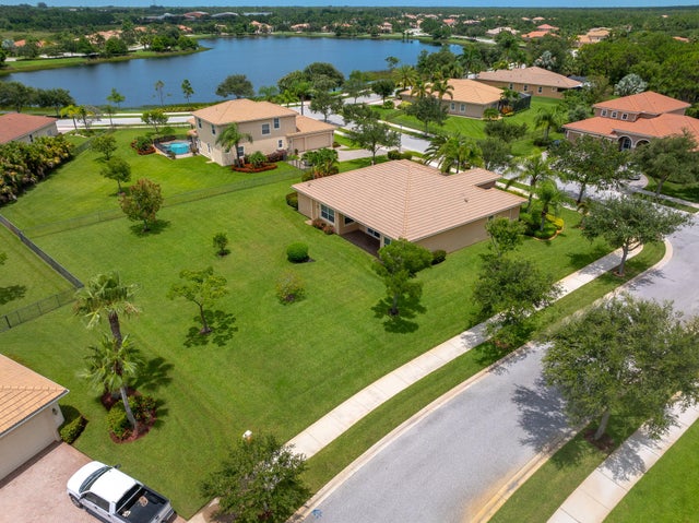 2 of 18 - 7422 Se Belle Maison Drive, Stuart, FL