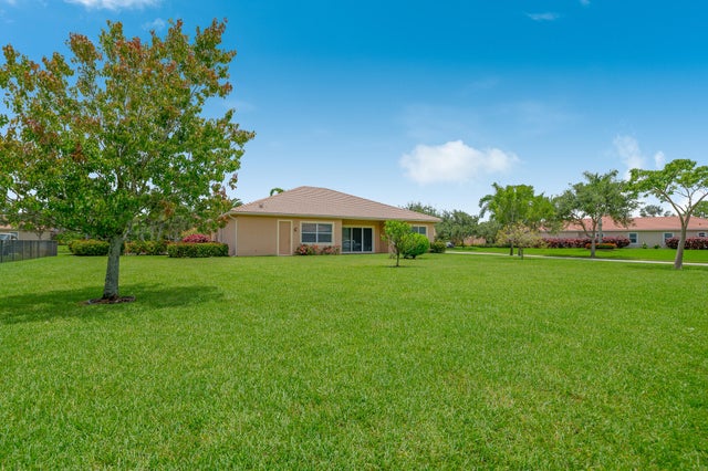 4 of 18 - 7422 Se Belle Maison Drive, Stuart, FL
