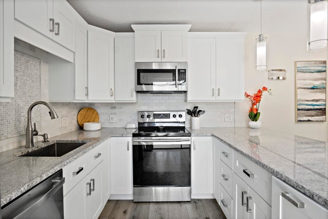 5 of 32 - 6165 Se Riverboat Drive #1019, Stuart, FL