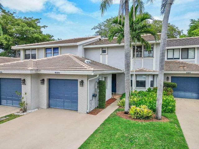1 of 40 - 624 N Deer Creek North Shore Drive N, Deerfield Beach, FL