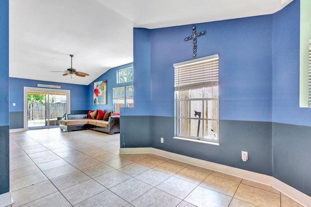 4 of 32 - 1225 Arapaho Street, Jupiter, FL