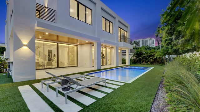 5 of 42 - 812 Malaga Drive, Boca Raton, FL