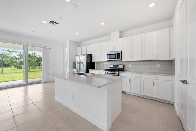 4 of 28 - 1320 Wandering Willow Way, Loxahatchee, FL