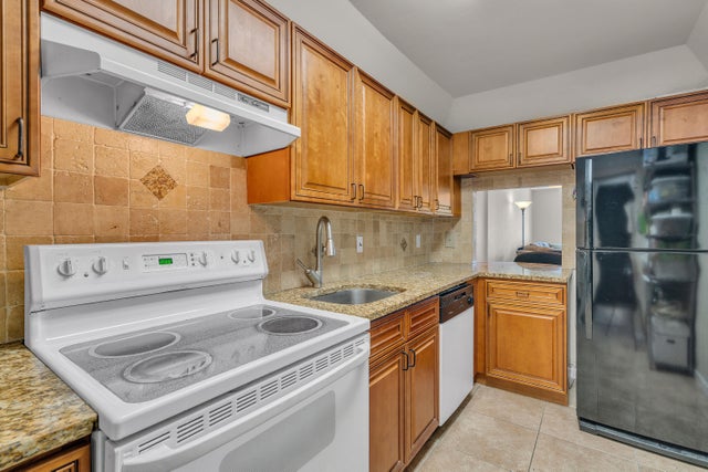 3 of 25 - 4500 N Federal Highway #319c, Lighthouse Point, FL