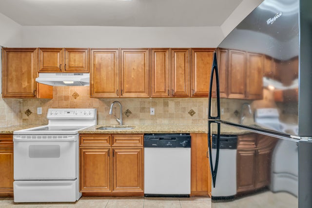 4 of 25 - 4500 N Federal Highway #319c, Lighthouse Point, FL