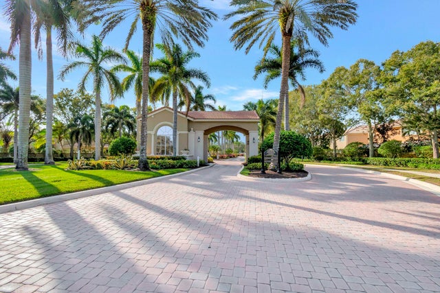 1 of 72 - 5057 Sancerre Circle, Lake Worth, FL