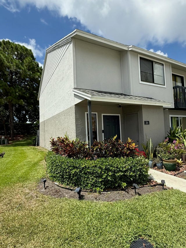 2 of 16 - 304 Shoreview Drive #4, Greenacres, FL