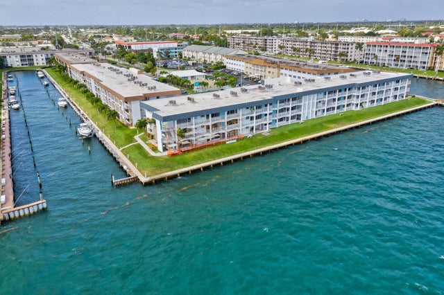 2 of 47 - 100 Shore 307 Court #307, North Palm Beach, FL