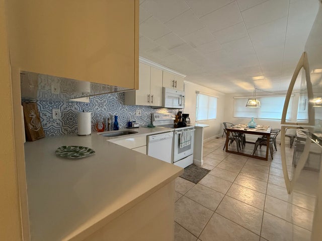 2 of 14 - 207 Eagle Drive #d, Briny Breezes, FL