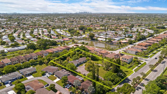 5 of 31 - 5250 Rock Island Road, Tamarac, FL