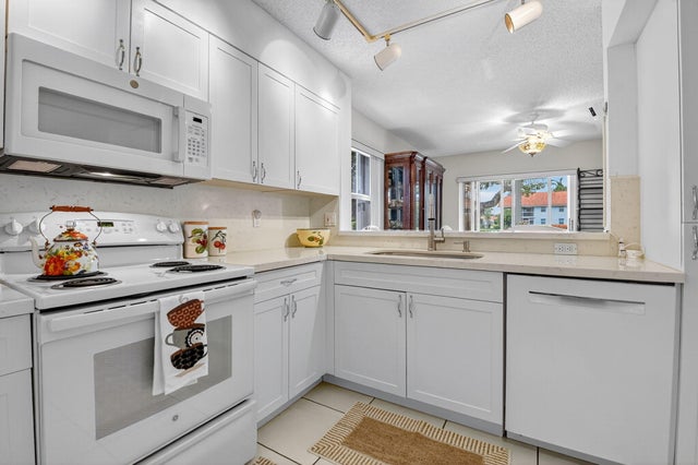 3 of 30 - 7390 Lake Meadow Way #101, Boynton Beach, FL