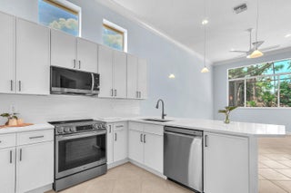 Photo of Listing #RX-11106513