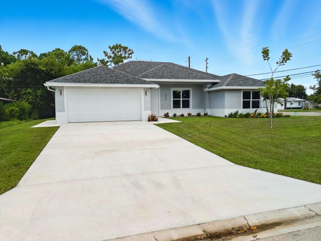 2 of 35 - 2624 Newport Drive, Fort Pierce, FL