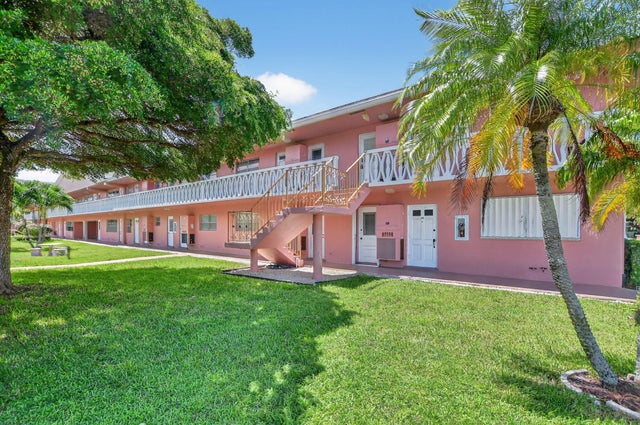 2 of 39 - 300 Ne 20th Street #108, Boca Raton, FL