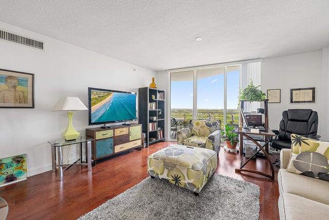 2 of 18 - 1551 N Flagler Drive #1410, West Palm Beach, FL