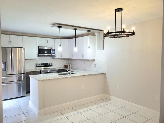 2 of 18 - 1625 16th Way, West Palm Beach, FL