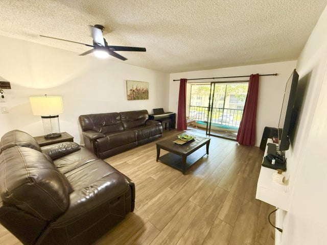 4 of 31 - 9930 Pineapple Tree Drive #201, Boynton Beach, FL