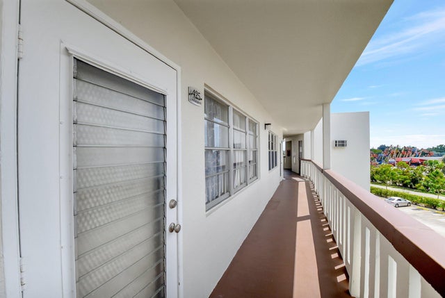 4 of 45 - 425 Southampton B #425, West Palm Beach, FL