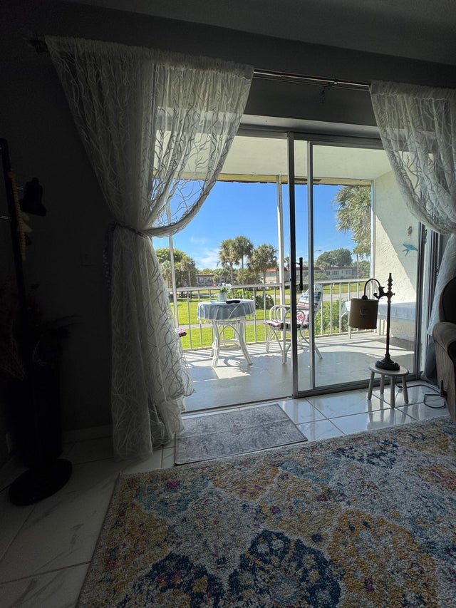 4 of 32 - 33 Abbey Lane #207, Delray Beach, FL