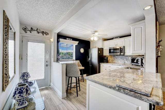 4 of 28 - 2615 Ne 1st Court #204, Boynton Beach, FL