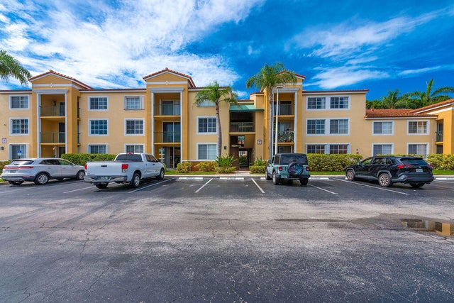 3 of 27 - 160 Yacht Club Way #109, Hypoluxo, FL