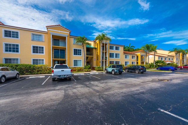 4 of 27 - 160 Yacht Club Way #109, Hypoluxo, FL