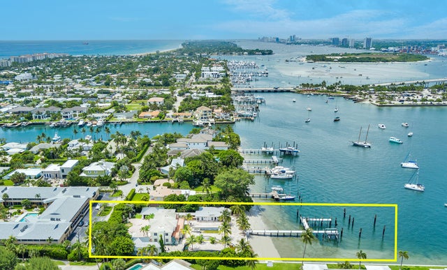 4 of 15 - 3025 Lake Drive, Singer Island, FL