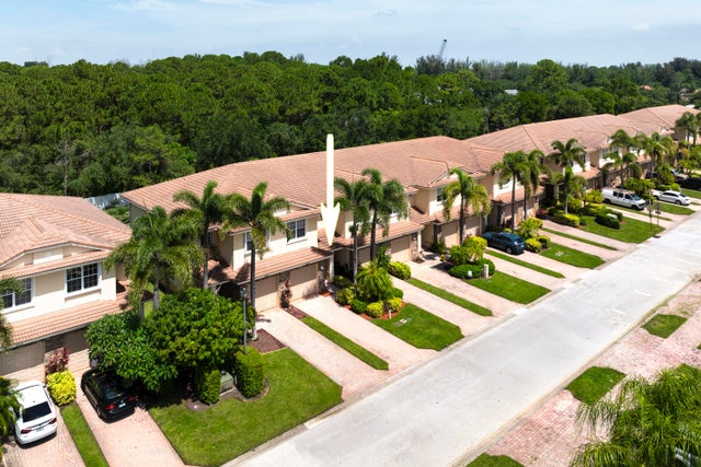 2 of 31 - 9506 Sw Purple Martin Way, Stuart, FL