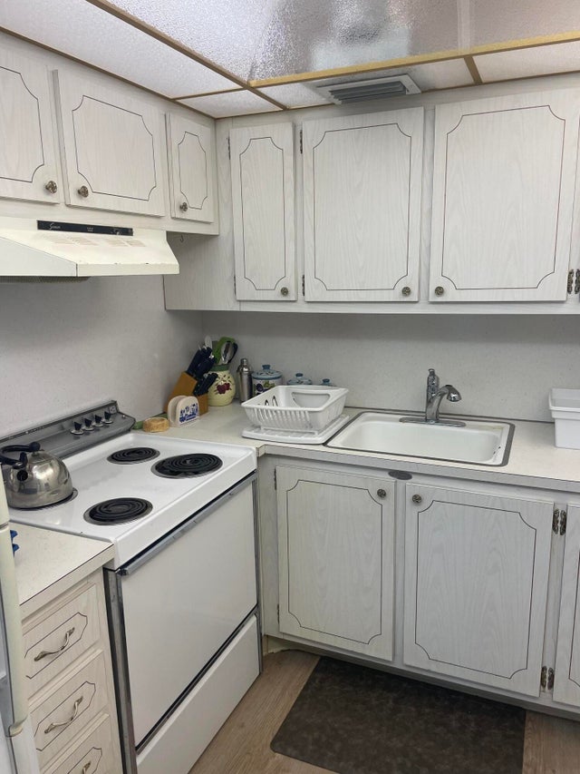 3 of 10 - 880 Horizons W #206, Boynton Beach, FL