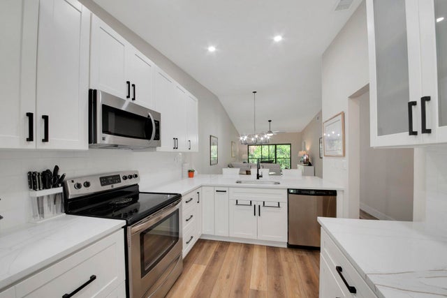 3 of 40 - 1601 Sabal Ridge Circle #f, Palm Beach Gardens, FL