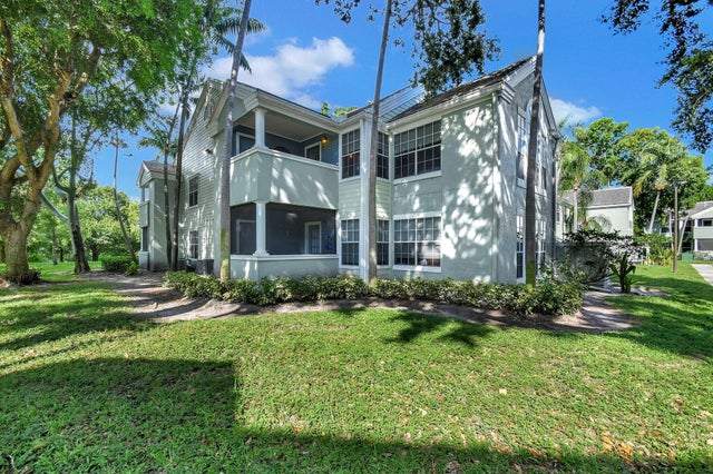2 of 34 - 1215 Crystal Way #b, Delray Beach, FL