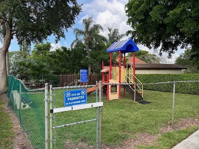 5 of 16 - 4871 Sable Pine Circle, West Palm Beach, FL