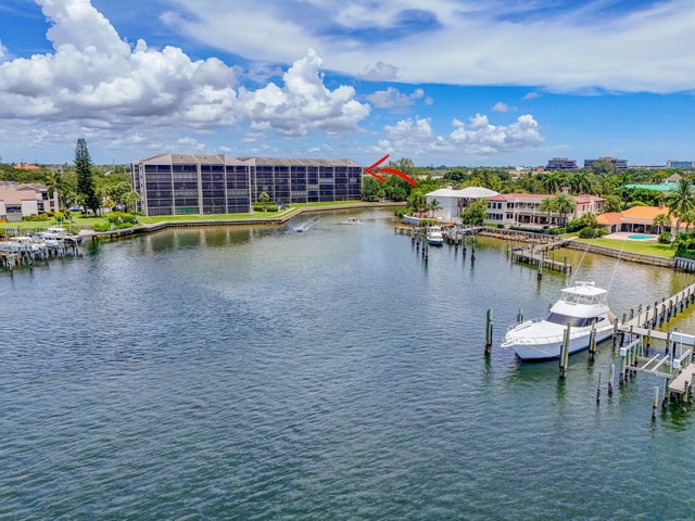 2 of 45 - 11370 Twelve Oaks Way #611, North Palm Beach, FL