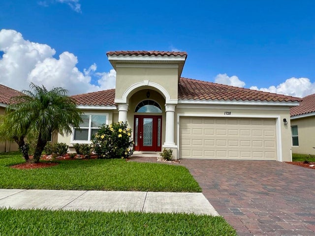 2 of 33 - 1728 Berkshire Circle Sw, Vero Beach, FL