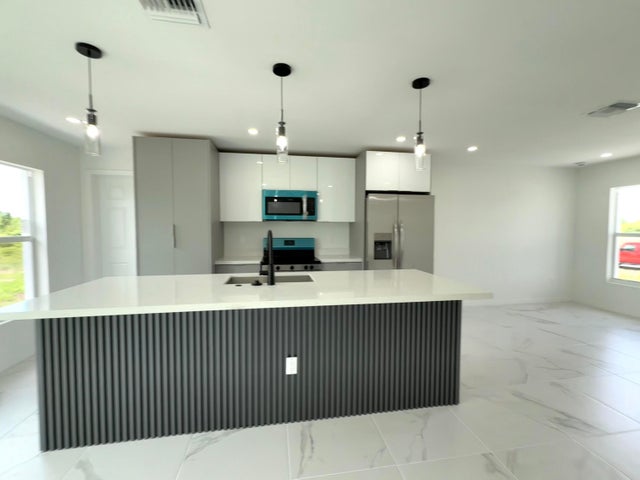 5 of 18 - 206 Pembroke Street, Lehigh Acres, FL