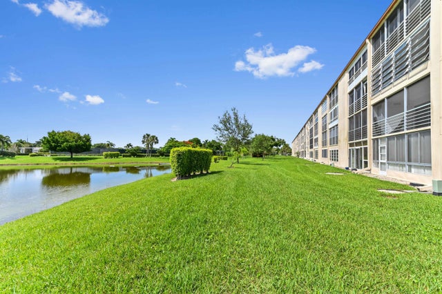 2 of 27 - 1010 Newcastle A #1010, Boca Raton, FL