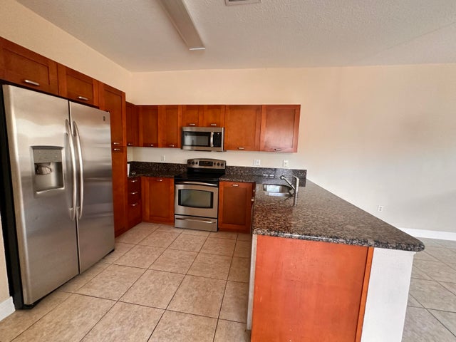 4 of 41 - 44 Se Sedona Circle #204, Stuart, FL
