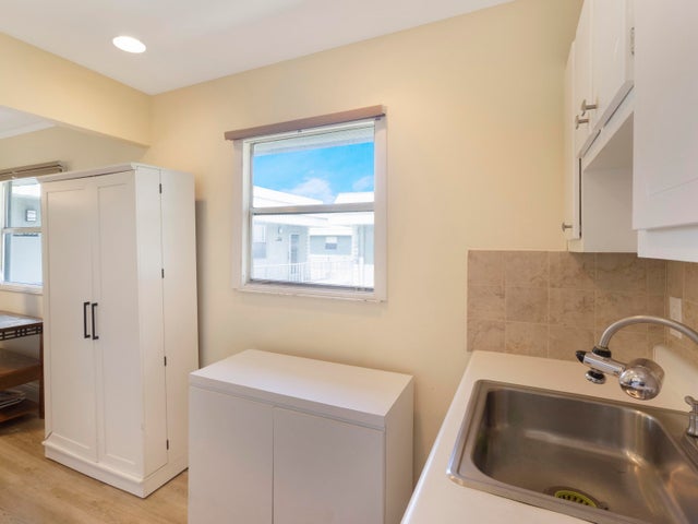 3 of 30 - 652 Flanders N, Delray Beach, FL