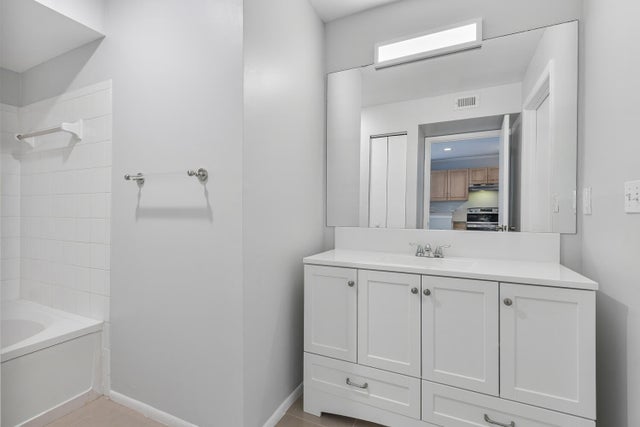 1 of 24 - 4887 Via Palm Lakes #501, West Palm Beach, FL
