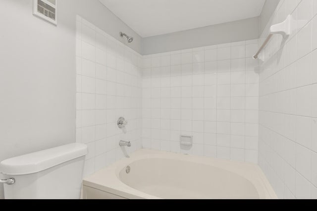 2 of 24 - 4887 Via Palm Lakes #501, West Palm Beach, FL
