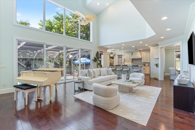 1 of 61 - 575 Nw 7th Street, Boca Raton, FL