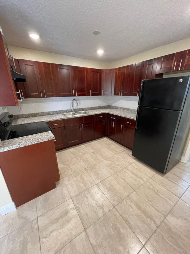 3 of 7 - 2514 Avenue I, Fort Pierce, FL