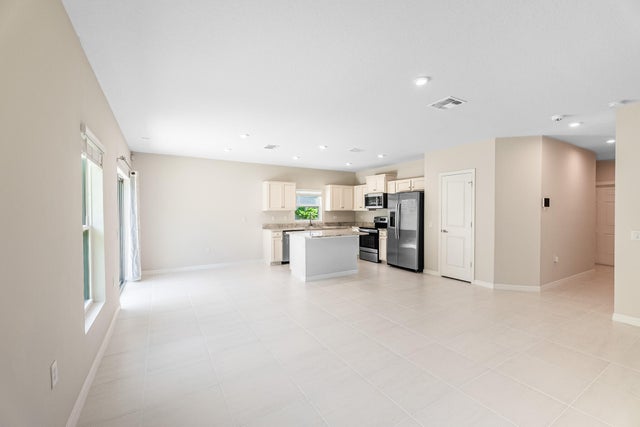5 of 29 - 3639 Sapphire Hollow Way, Fort Pierce, FL